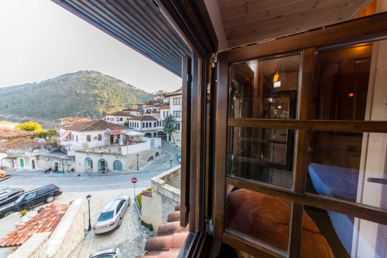 Heraklis Hotel Berat Esterno foto